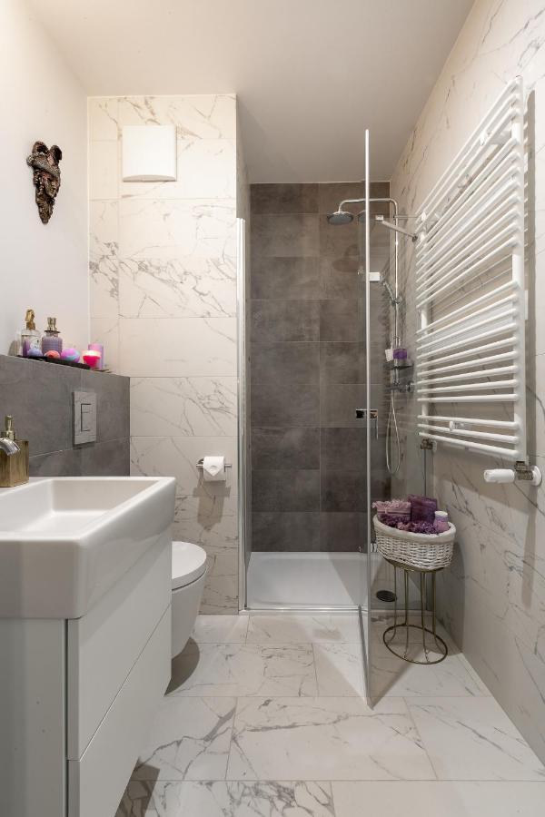 Apartament Wenecja Romantyczna - Mlyn Maria - Art Apartments วรอตซวาฟ ภายนอก รูปภาพ