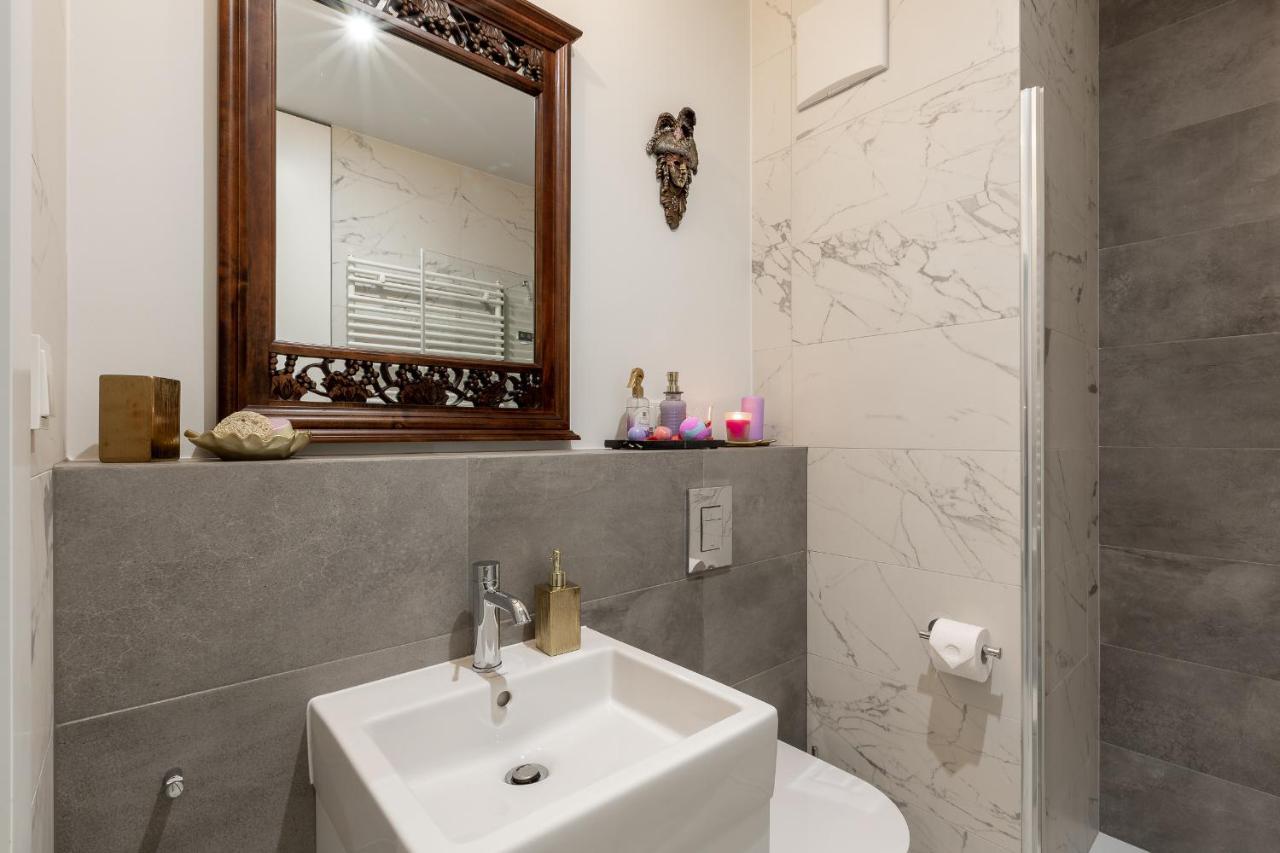 Apartament Wenecja Romantyczna - Mlyn Maria - Art Apartments วรอตซวาฟ ภายนอก รูปภาพ